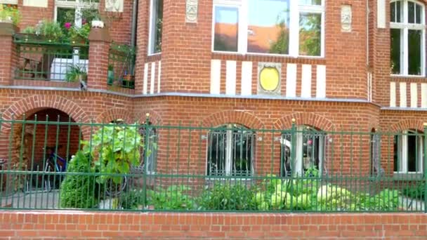 Old house with beautiful facade. Street Nansenstrasse in Potsdam, Germany. Potsdam is of German federal state of Brandenburg, on River Havel. — Stock Video