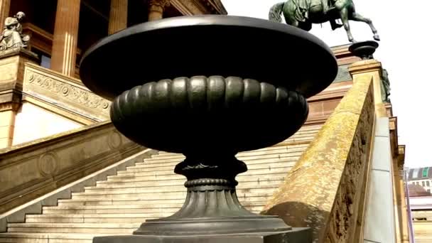 Alte Nationalgalerie (Old National Gallery) on State Museums in Berlin, Germany, showing collection of Neoclassical, Romantic, Biedermeier, Impressionist and early Modernist artwork. — Stock Video