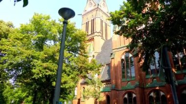 Kilisesi İsa güzel cephe ile. Sokak Nansenstrasse Potsdam, Almanya. Potsdam Brandenburg, Nehri Havel üzerinde Alman federal devleti olduğunu.