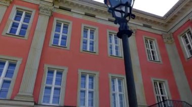 Yeni Eyalet Meclisi binasının görünümü. Brandenburg Eyalet Meclisi (Brandenburg Eyalet Parlamentosu) tek kamaralı yasama Brandenburg Potsdam, Almanya devleti var. 88 milletvekilleri vardır.