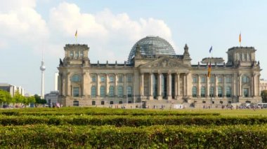 Reichstag Binası (Bundestag), Berlin, Almanya, Alman İmparatorluğu'nun imparatorluk diyet ev için inşa edilmiş tarihi bir yapı olduğunu.