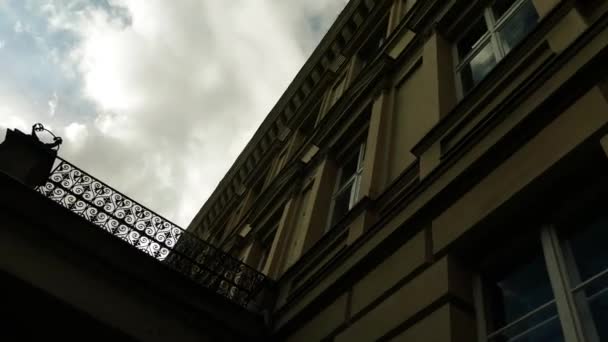 Zeughaus (ancien Arsenal) à Berlin, Allemagne est la plus ancienne structure à Unter den Linden. Il a été construit par l'électeur de Brandebourg Frédéric III . — Video