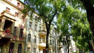 Güzel cephe ile eski evi. Sokak Feuerbachstrasse Potsdam, Almanya için 11. Potsdam Brandenburg, Nehri Havel üzerinde Alman federal devleti olduğunu.