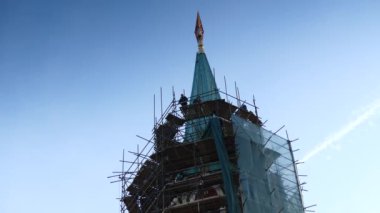 Nikolskaya Kulesi tamir. Nikolskaya Tower - Moskova Kremlin, Rusya, Kızıl Meydan bakan kuleleri. Kule Kremlin Nikolsky kapıları bulunan.