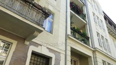 Güzel cephe ile eski evi. Sokak Feuerbachstrasse 30a ve Potsdam, Almanya için 22. Potsdam Brandenburg, Nehri Havel üzerinde Alman federal devleti olduğunu.