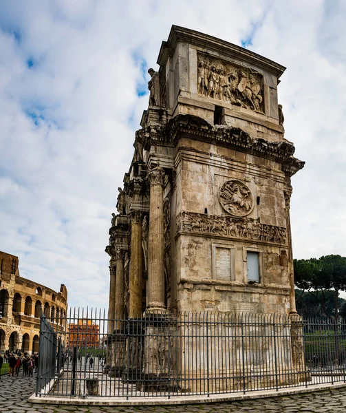 Arch of Constantine is triumphal arch in Rome — Stock Photo, Image