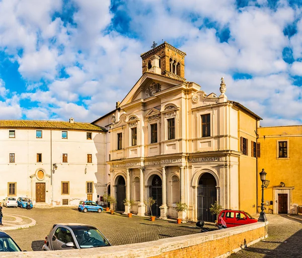 Basiliek van St. Bartholomeüs in Rome, Italië — Stockfoto