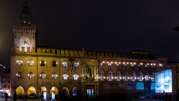 Timelapse: Palazzo d'Accursio (Palazzo Comunale) Bologna şehir, Emilia-Romagna, İtalya bölgesinin bir sarayıdır. Piazza Maggiore bulunan ve şehrin belediye binası görev. — Stok video