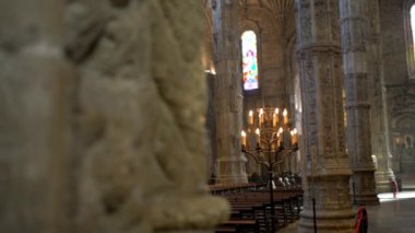 Lisbon, Portekiz - Mart 27 2016: Jeronimos Monastery veya Hieronymites Manastırı, manastır, sipariş, Aziz Jerome Belem, Lizbon Belediyesi, Portekiz bucak Tagus Nehri yakınında olduğunu.