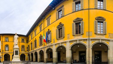 Heykeli Datini, Prato, İtalya