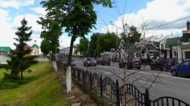 Trinity Lavra St Sergius en önemli Rus Manastırı ve Rus Ortodoks Kilisesi'nin ruhani merkezi olduğunu. Manastır şehri, Sergiyev Posad içinde Rusya Federasyonu yer almaktadır.