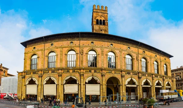 Palazzo del Podesta bygger i Bologna, Italia – stockfoto