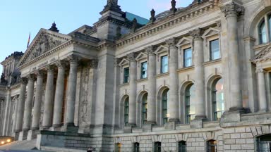 Reichstag Binası, Berlin, Almanya, imparatorluk diyet Alman İmparatorluğu'nun evine inşa tarihi yapılar/Mimariler var. 1894 yılında açılmıştır ve diyet 1933 kadar yer alır..