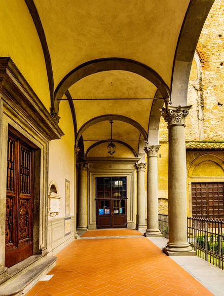 Badia Fiorentina in Florence, Italië — Stockfoto