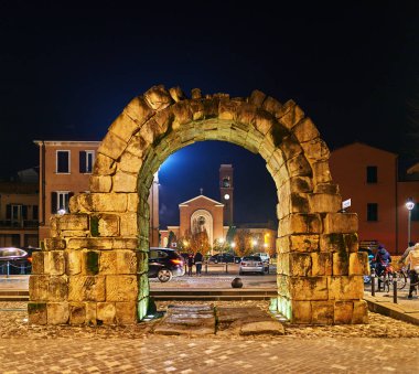 Eski Kent kapısı Porta Montanara Rimini, İtalya