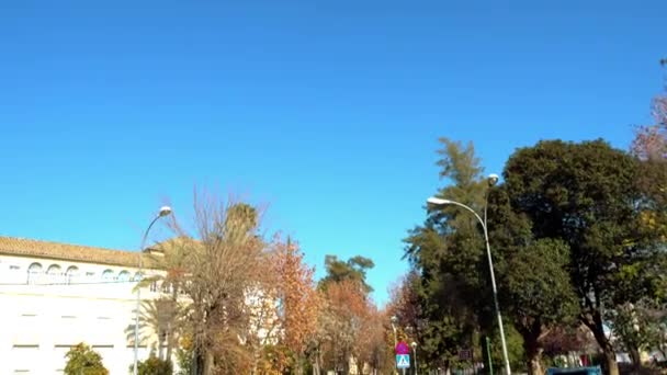 Kirche von nuestra senora del carmen in der Stadt Cordoba, Spanien, ist ein katholischer Tempel, der den Rang einer Pfarrei hat und Teil des Klosters von carmen calzado de cordoba war, das im 19. Jahrhundert aufgelöst wurde. — Stockvideo