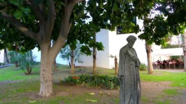 Anıt, Solomon ibn Gabirol Malaga, Endülüs, İspanya. Solomon ben Yahuda bir 11. yüzyıl Endülüs şairi ve Yahudi filozof Neo-Platonic bent ile kapatıldı. Üzerinde yüz şiirleri Yayınlandı.