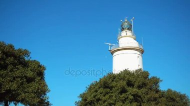 Kar-Beyaz feneri sahildeki Malaga'da. Malaga özerk topluluk Andalusia, İspanya iline bağlı bölge. Avrupa'nın en büyük şehir, Akdeniz'in Costa del Sol üzerinde yatıyor.