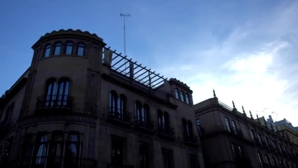 Güzel Sanatlar Fakültesi bize sokak Larana, 3, Sevilla, İspanya. — Stok video