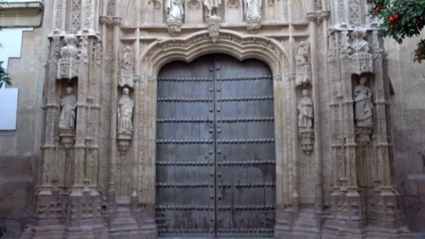 Museu da Grande Mesquita-Catedral de Córdoba, também conhecido como Mezquita, cujo nome eclesiástico é Catedral de Nossa Senhora da Assunção é catedral católica da Diocese na Andaluzia, Espanha — Vídeo de Stock