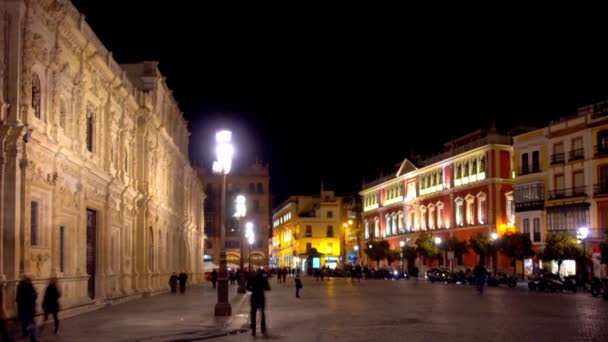 Севильский городской совет является одной из четырех государственных администраций в городе Севилья, вместе с Генеральной администрацией штата Испания, Хунта-де-Андалусия и Дипутасьон-де-Севилья . — стоковое видео