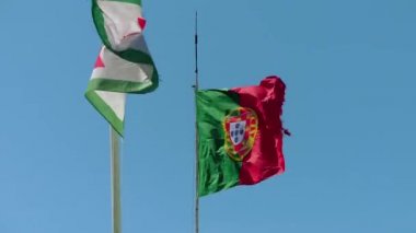 Lizbon, Portekiz kale üzerinde bayrak.