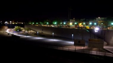 Calahorra kule Cordoba, Endülüs, İspanya, İslam kökenli tarihi merkezinde müstahkem kapısıdır. Kule geç 12. yüzyıl Roma köprüsü üzerinde Guadalquivir korumak için Almohads tarafından yapılmıştır.