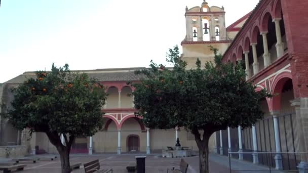Церква Сан-Франциско і Сан Еулохіо є церква в Кордоба, Андалусия, Іспанія. Він належав, спочатку, францисканського монастиря Сан Педро Ель реальні заснований у тринадцятому столітті. — стокове відео