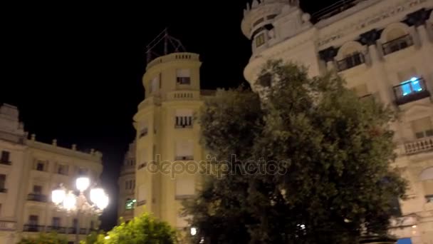 雕像广场 de las Tendillas 的科尔多瓦到伟大的队长。Tendillas 广场坐落在附近的老古罗马广场，附近街道的克鲁兹孔德和 Gondomar 在西班牙科尔多瓦市 — 图库视频影像
