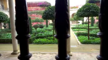 Sevilla, İspanya, daimi ikamet Medinaceli Dukes, Rönesans İtalyan ve Mudéjar stilleri, prototip Endülüs Sarayı'nın Endülüs sarayda La Casa de Pilatos (Pilate ev) olduğunu.