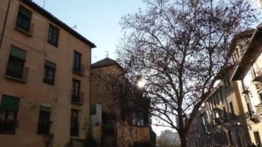 Köprüde sokak Carrera del Darro Granada, Endülüs, İspanya