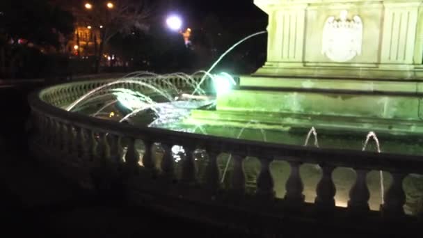 Kolumbusdenkmal (2014) in den Gärten von Murillo, Andalusien, Sevilla. — Stockvideo