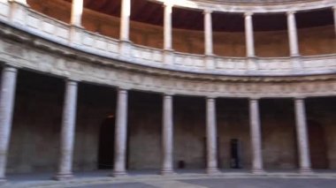 Veranda Charles V Palace, Granada, Endülüs, İspanya, üstünde tepe-in tepe Assabica, Alhambra Nasrid sur içinde yer alan bina Rönesans var. Bina 1957 kadar roofless durdu.