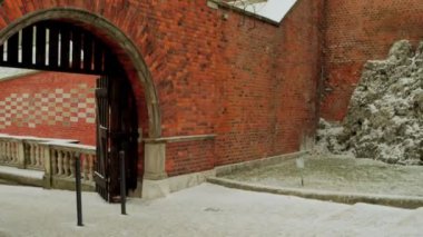 Wawel müstahkem bir mimari kompleks, Krakow, Polonya Vistula Nehri'nin sol yakasında inşa var. Kraliyet Sarayı ve (Bu Bazilikası St Stanislaw ve St Waclaw Wawel Katedrali).