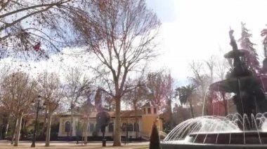 Plaza del Humilladero üzerinde Granadas Çeşmesi. Sierra Nevada Dağları, Beiro, Darro, Genil ve Monachil nehirler üzerinde ayak, otonom Endülüs, İspanya, şehirde bulunan Granada olduğunu.