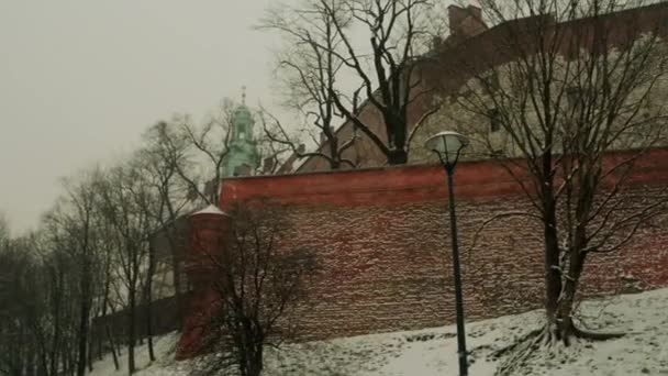 Wawel is a fortified architectural complex erected on left bank of Vistula river in Krakow, Poland. There is Royal Castle and Wawel Cathedral (which is Basilica of St Stanislaw and St Waclaw). — Stock Video