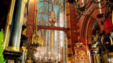 Krakow, Polonya - 9 Ocak 2016: Kilise Our Lady kabul cennet (Saint Mary Kilisesi) tuğla Gotik Kilisesi Main Market Square, Krakow, Polonya için bitişik olduğunu.