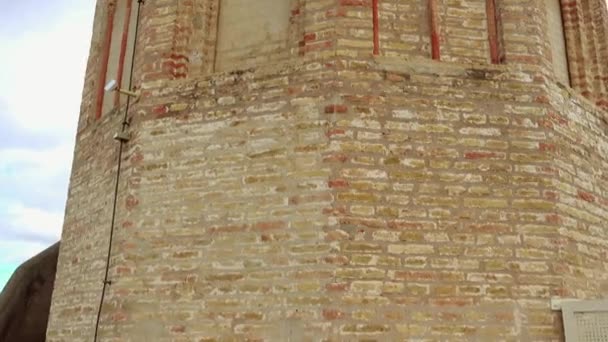 Torre del Oro (Tower of Gold) is dodecagonal military watchtower in Seville, Andalusia, Spain. It was erected by Almohad Caliphate in order to control access to Seville via Guadalquivir river. — Stock Video