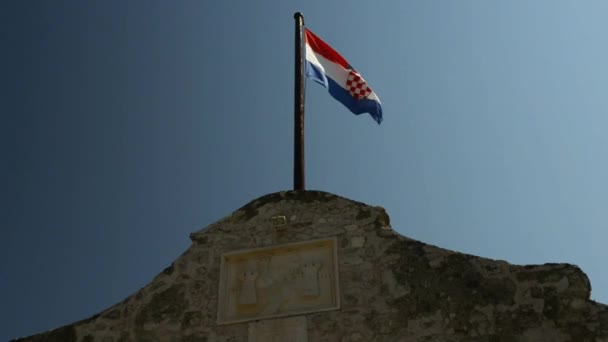 Dolní brány (v místním dialektu, zvané Bardelina) v Chorvatsku. — Stock video