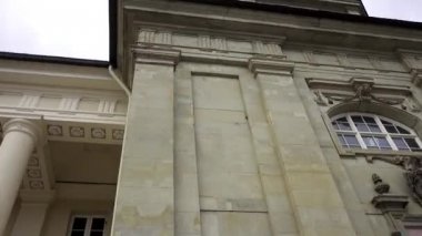 Çan kulesi Vilnius Katedrali hakkında ana Roma Katolik Katedrali Litvanya olduğunu. Vilnius Old Town, Cathedral Square hemen ötesinde yer alır. Aziz için adanmış Stanislaus ve Ladislaus.