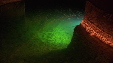 Wieliczka, Polonya - 4 Ocak 2016: Wieliczka Salt Mine, Krakow Büyükşehir alanı içinde yalan. 13. yüzyılda açtı, benim sürekli olarak 2007'ye kadar sofra tuzu üretilen.