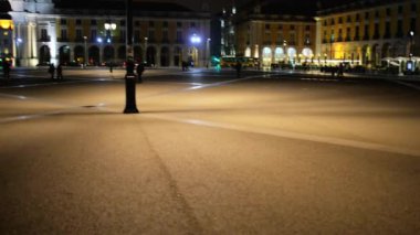 Paco Praça üzerinde bulunan Terreiro Comercio Lizbon şehrinde yapmak
