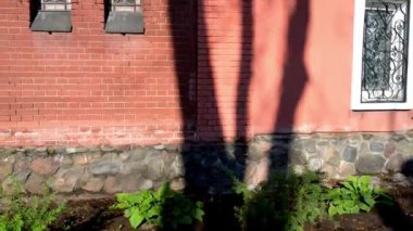 Kilise aziz Simon ve Elena Kızıl kilise olarak da bilinen Roma Katolik Kilisesi, Minsk, Belarus bağımsızlık Meydanı var. Tomasz Pajzderski ve Wladyslaw Marconi mimarlar tarafından tasarlanmıştır.