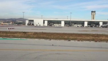 Malaga, İspanya - 31 Ocak 2017: Malaga Havaalanı dördüncü İspanya en işlek Havaalanı Madridbarajas, Barcelona ve Palma de Mallorca sonra Costa del Sol hizmet veren ana hava alanı.