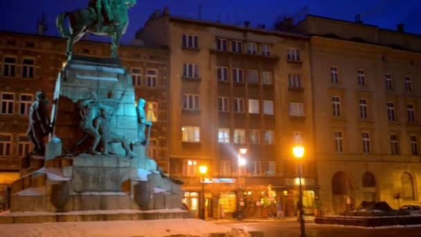 Monument of Grunwaldzki - equestrian statue of King Wladyslaw II Jagiello in Krakow, Poland, in District I Old Town, on Jan Matejko Square, built in 1910 from Ignacy Jan Paderewski Foundation. — Stock Video