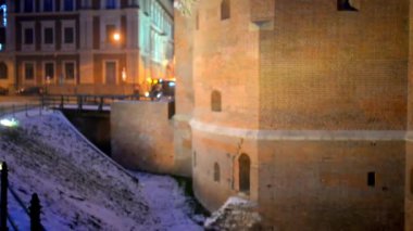 Krakow Barbican Basztowa Caddesi üzerinde şehir duvarları için bir kez bağlı barbican müstahkem ileri karakol var. Barbican eski şehir Krakow, Polonya önde gelen tarihi kapısıdır.