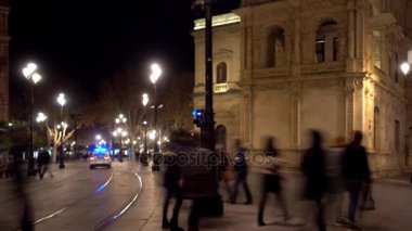 Seville şehir Konseyi Şehir Seville, genel yönetim, devlet İspanya'nın, cunta de Andalucia ve Diputacion de Sevilla ile birlikte dört kamu idareleri biridir.