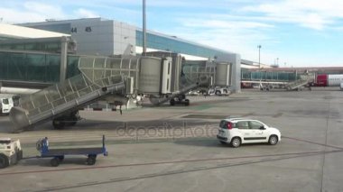 Malaga, İspanya - 31 Ocak 2017: Malaga Havaalanı dördüncü İspanya en işlek Havaalanı Madridbarajas, Barcelona ve Palma de Mallorca sonra Costa del Sol hizmet veren ana hava alanı.
