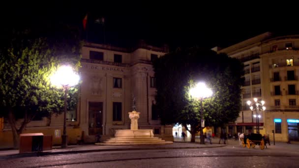 Merkurova kašna a Bank of Španělska na plaza Francisco v Seville, Andalusie, Španělsko. — Stock video