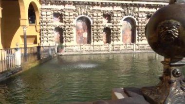 Alcazar bahçeleri. Kraliyet sarayıdır orijinal Endülüs Müslüman kralları tarafından Gelişmiş Seville, Endülüs, İspanya, Alcazar Seville.